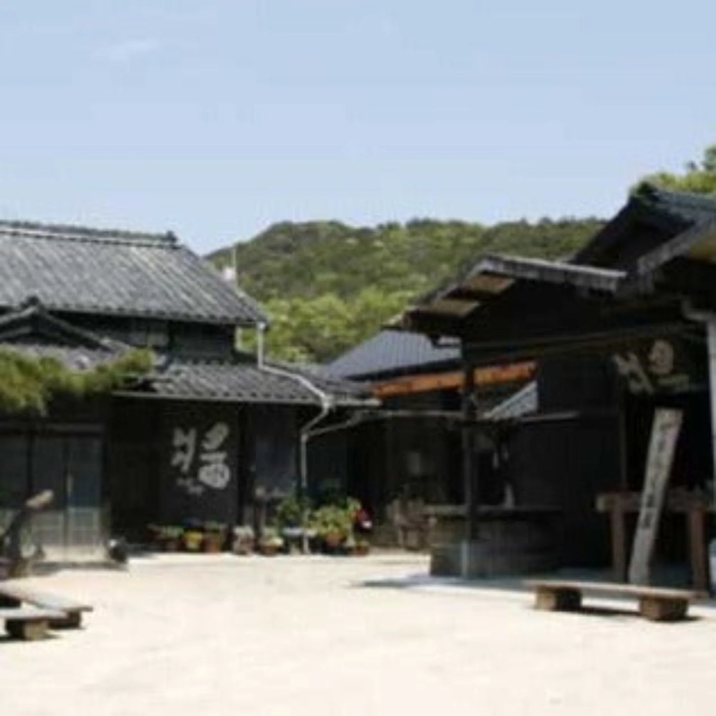 Soy Sauce "Tsurubishio" 4 Years Aged -4年熟成二段仕込み醤油「鶴醤」-